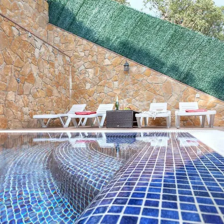 Feriehus Holiday Plata Lloret de Mar